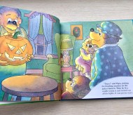 Stan & Jan Berenstain - The Berenstain Bears - Happy Halloween